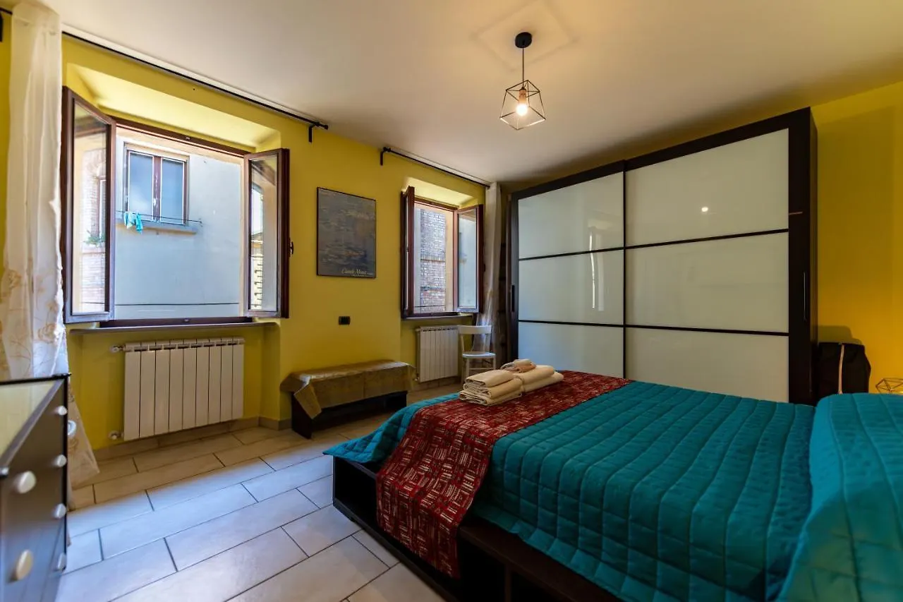 Terrazza Dei Sarti Central Volterra Penthouse 6 Beds & More Apartment
