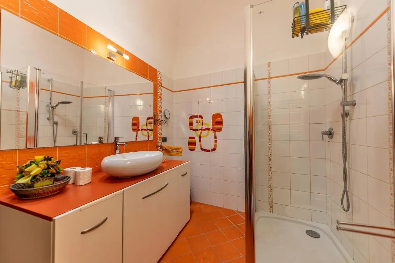 Terrazza Dei Sarti Central Volterra Penthouse 6 Beds & More Apartment